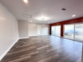 3001 Glastonbury Dr in Virginia Beach, VA - Building Photo - Building Photo