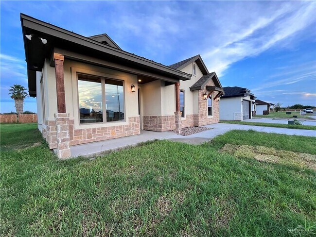 1928 Black Hills St in San Juan, TX - Building Photo - Building Photo