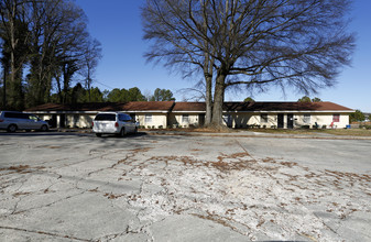 1335-1343 Courtland Dr in Raleigh, NC - Building Photo - Building Photo