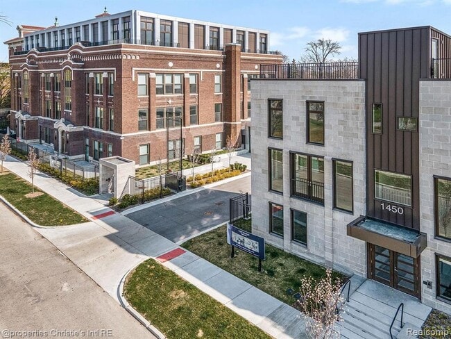 Building Photo