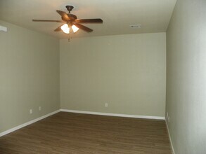 133.135 Marvin Cove in Hutto, TX - Building Photo - Building Photo