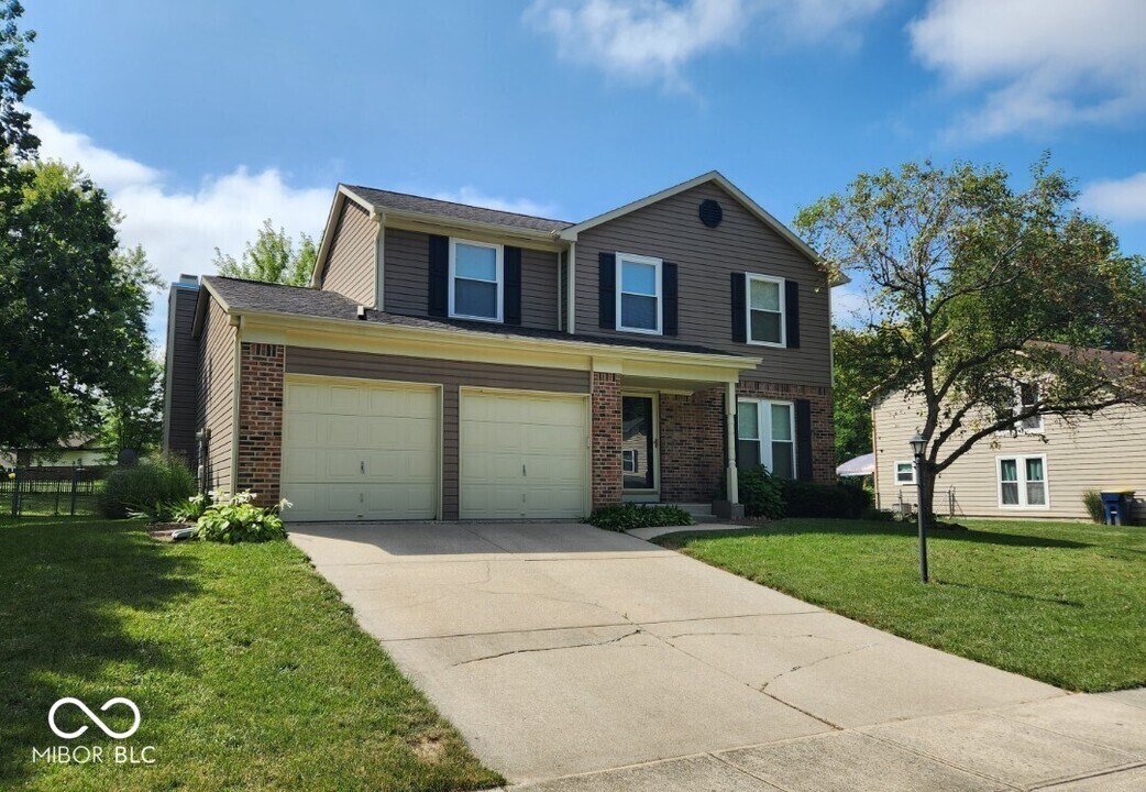 7687 Madden Ln in Fishers, IN - Building Photo