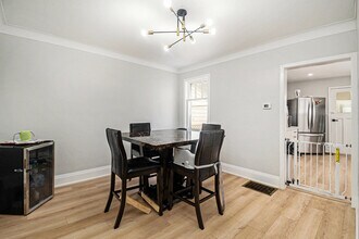 13 Pinehurst Av in Ottawa, ON - Building Photo - Building Photo