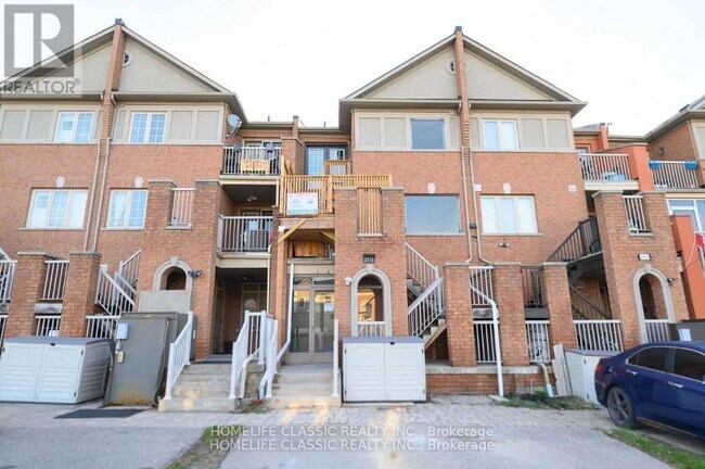 2915 Bur Oak Ave in Markham, ON - Building Photo - Building Photo