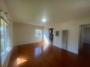 1975 86th Ave in Oakland, CA - Building Photo - Building Photo