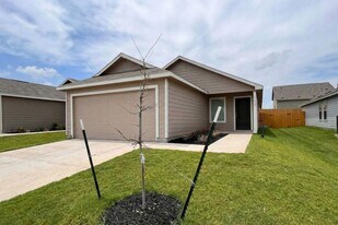 1033 Raintree Rd in Princeton, TX - Building Photo