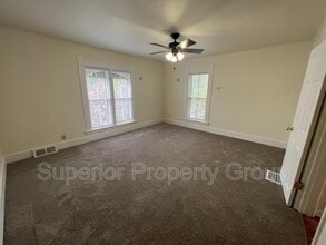 159 S Jackson St in Janesville, WI - Building Photo - Building Photo