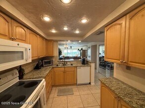 1305 S Atlantic Ave in Cocoa Beach, FL - Building Photo - Building Photo