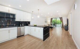 600 Three Islands Boulevard in Hallandale Beach, FL - Building Photo