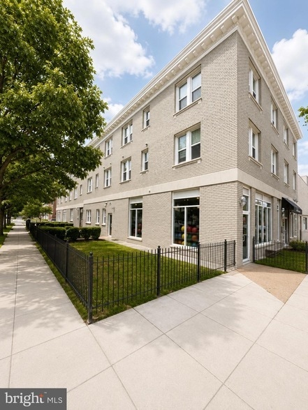 property at 1352 Longfellow St NW