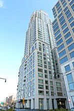 240 Riverside Blvd in New York, NY - Building Photo - Building Photo
