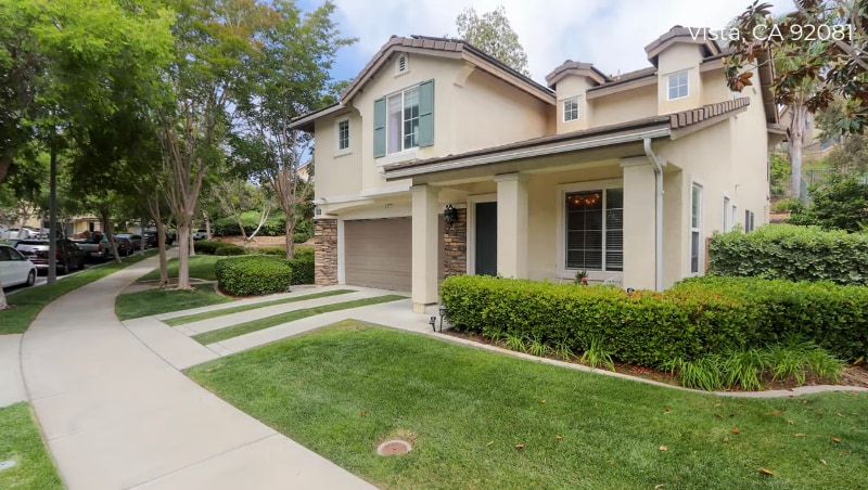 1630 Magnolia Cir in Vista, CA - Building Photo