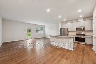 14009 Castle Nook Dr in Charlotte, NC - Building Photo - Building Photo