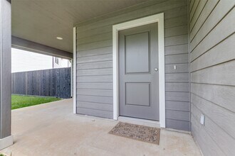 4015 Sam Houston Rd in Willis, TX - Building Photo - Building Photo
