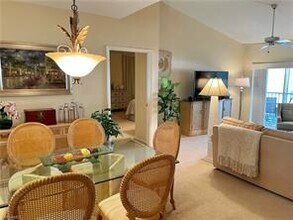 768 Willowbrook Dr-Unit -1006 in Naples, FL - Foto de edificio - Building Photo