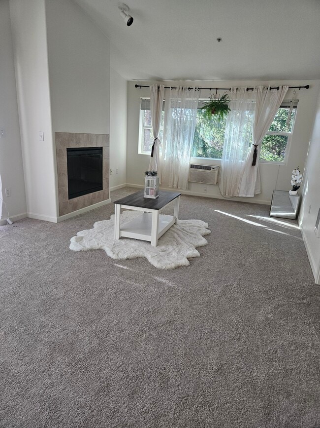 730 NW 185th Ave, Unit 307