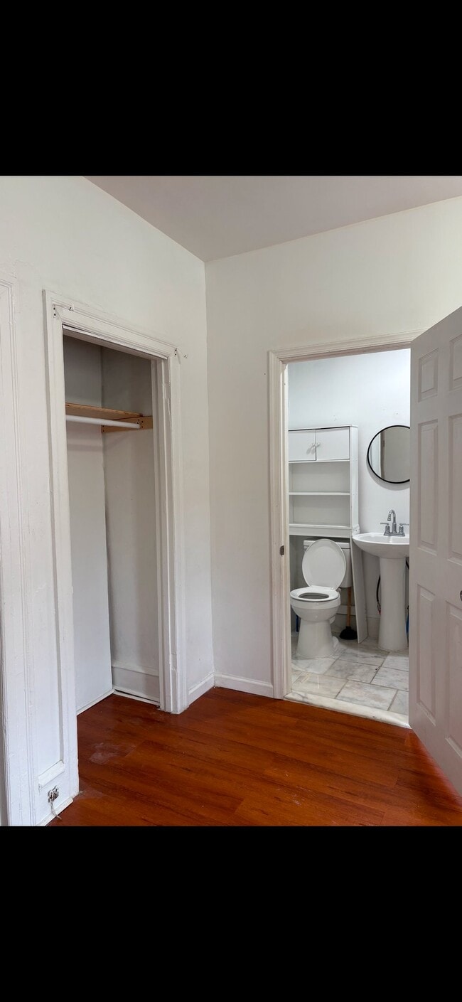 5823 Filbert St in Philadelphia, PA - Foto de edificio - Building Photo