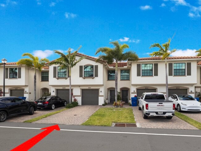 property at 6011 Woods Edge Cir