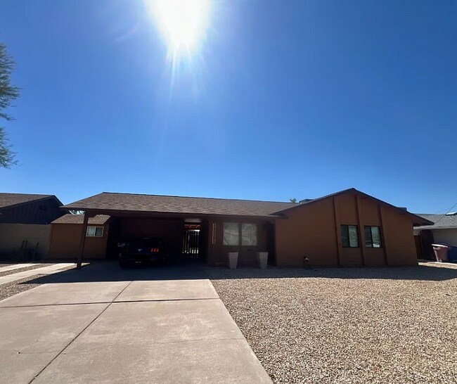 property at 5520 N Granite Reef Rd