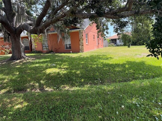 925 Derbyshire Dr in Kissimmee, FL - Building Photo - Building Photo