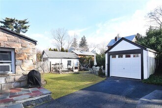 27 Maple St in Irvington, NY - Building Photo - Building Photo