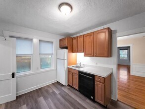 21 Bradwood St, Unit 1 in Boston, MA - Building Photo - Building Photo