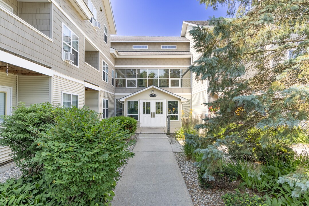 Eagle Crest Senior Housing in Williston, VT - Building Photo