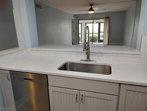 4928 Vincennes St in Cape Coral, FL - Building Photo - Building Photo