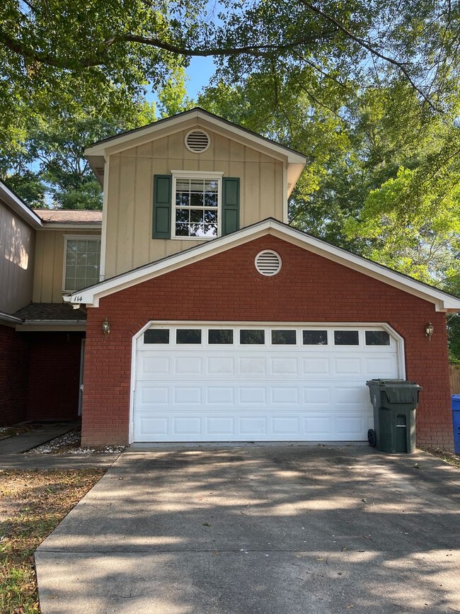 114 Candle Brook Dr in Dothan, AL - Foto de edificio - Building Photo