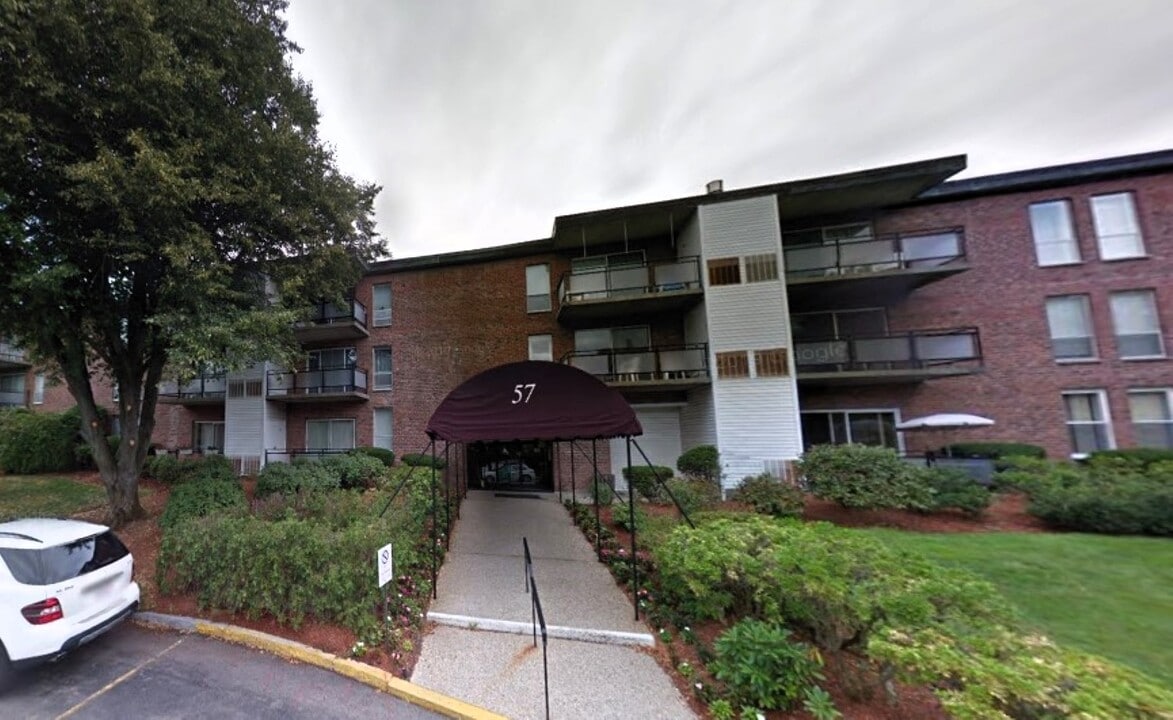 57 Broadlawn Park in Boston College, MA - Building Photo