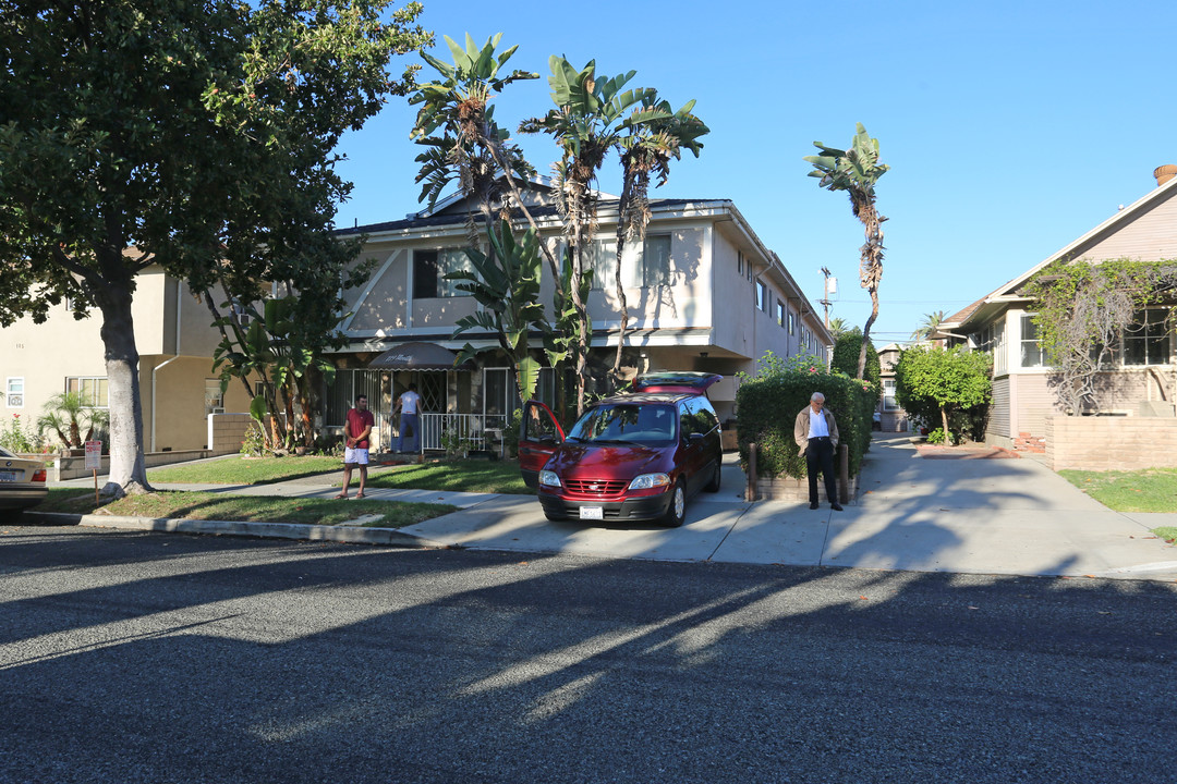 119 N Belmont St in Glendale, CA - Building Photo