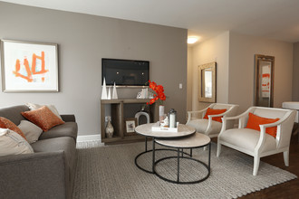 Saybrook Station Apartments in Old Saybrook, CT - Building Photo - Interior Photo