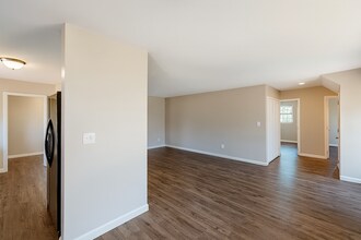 5248 Tipton St in San Diego, CA - Building Photo - Building Photo