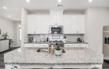 1369 Elderwood Way in Cumming, GA - Building Photo - Building Photo