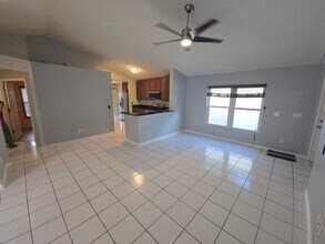3414 Palm Beach Dr in Valrico, FL - Building Photo - Building Photo