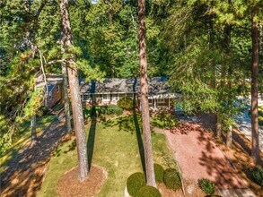 3643 Woodstream Cir NE in Atlanta, GA - Building Photo - Building Photo