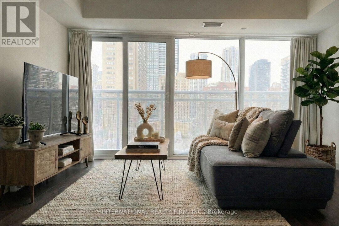 89 McGill St in Toronto, ON - Building Photo