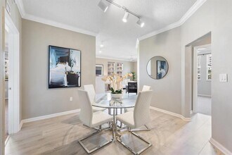 533 NE 3rd Ave in Fort Lauderdale, FL - Building Photo - Building Photo