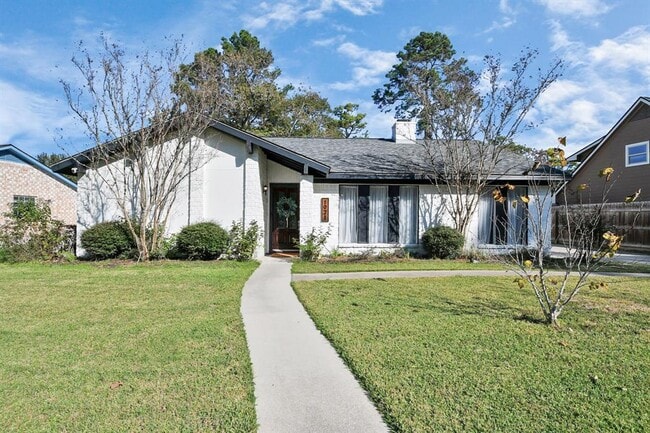 property at 1971 Round Spring Dr