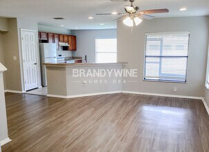 2627 Oleander Lakes Dr in Brandon, FL - Building Photo - Building Photo