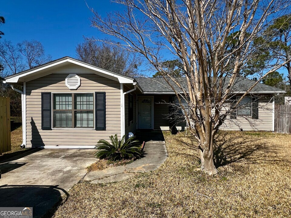 10 Crestwood Cir in Valdosta, GA - Building Photo