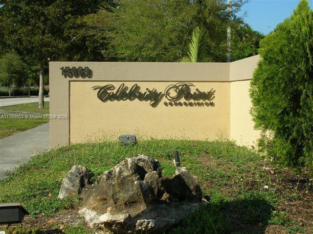 15969 NW 64th Ave in Hialeah, FL - Building Photo - Building Photo