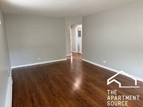 5837 W Addison St in Chicago, IL - Building Photo - Building Photo