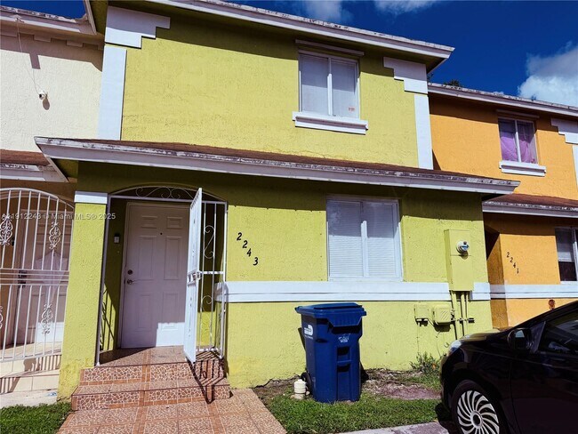 2243 NW 135th Terrace in Opa Locka, FL - Building Photo - Building Photo