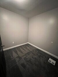 343 S Monroe St photo'