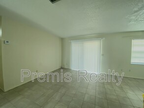 13019 124th Ave N in Largo, FL - Building Photo - Building Photo