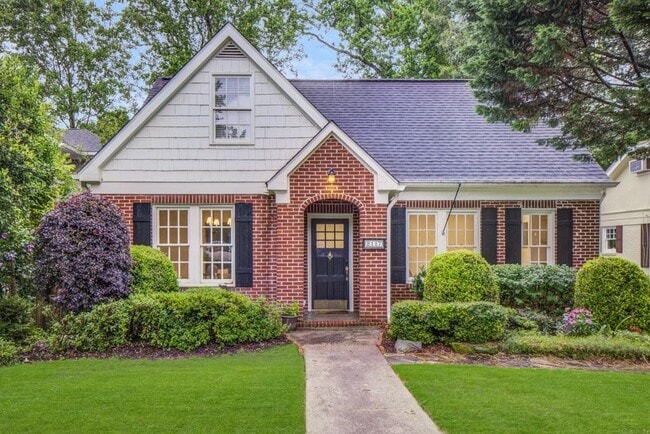 property at 2117 Fairhaven Cir NE