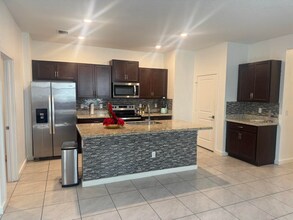 2468 Timber Forest Dr in Haverhill, FL - Building Photo - Building Photo