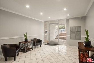 834 6th St in Santa Monica, CA - Foto de edificio - Building Photo