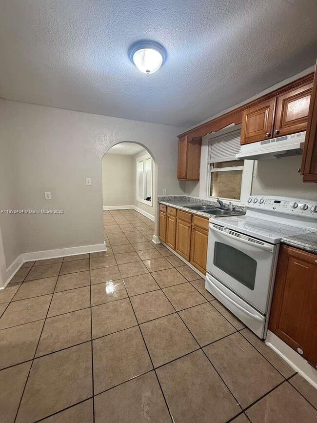 property at 1971 Ella St